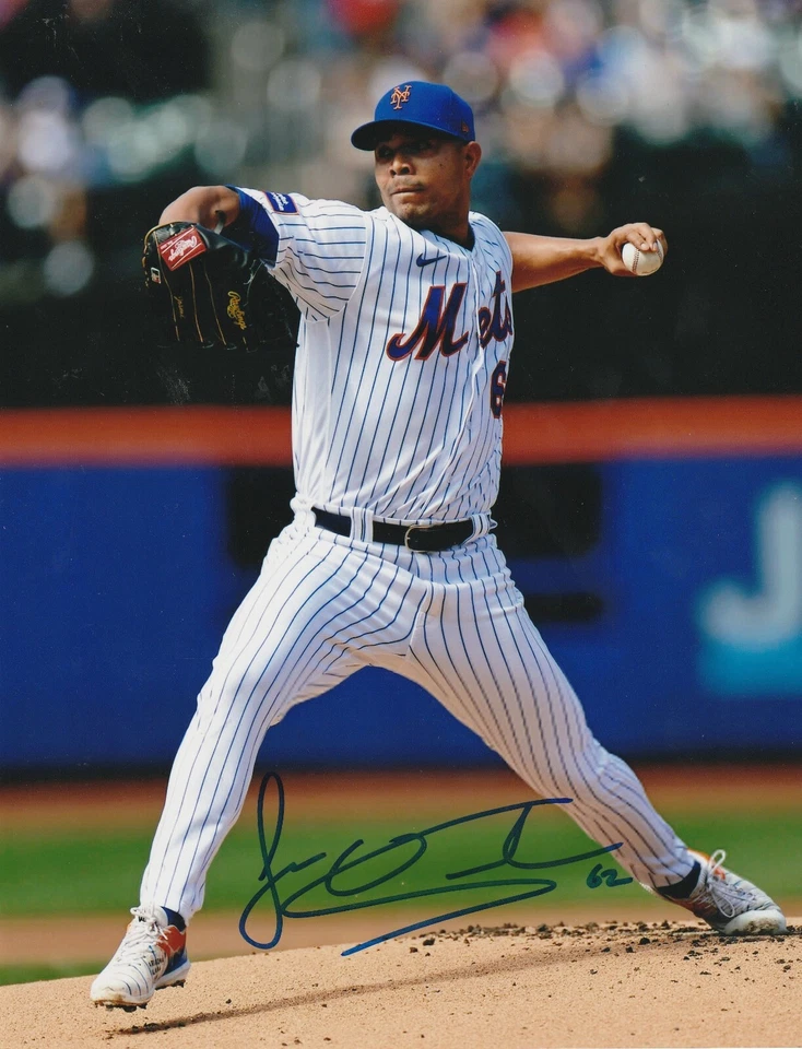 JOSE QUINTANA  NEW YORK METS  ACTION SIGNED 8x10 - Image 1 of 1
