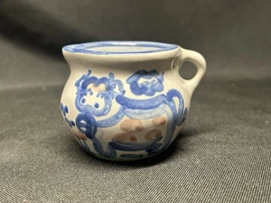 Mini jarra vintage de jarabe crema cerámica arte vaca pintada a mano M. A. Hadley 2" - Imagen 1 de 5
