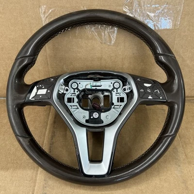 Volante conductor Mercedes GLK250 (X204) 2013-2015 con paletas color marrón Foto 1 de 4