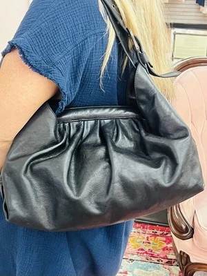 Fendi Black Gently Pleated Soft Calf Leather Doctor's Hobo Bag - Image 1 of 4