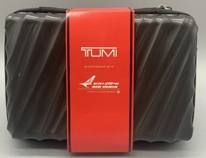 NEU Tumi Air India schwarz/grau Hartschale Reißverschluss Etui Amenity Kit komplett unbenutzt - Bild 1 von 6