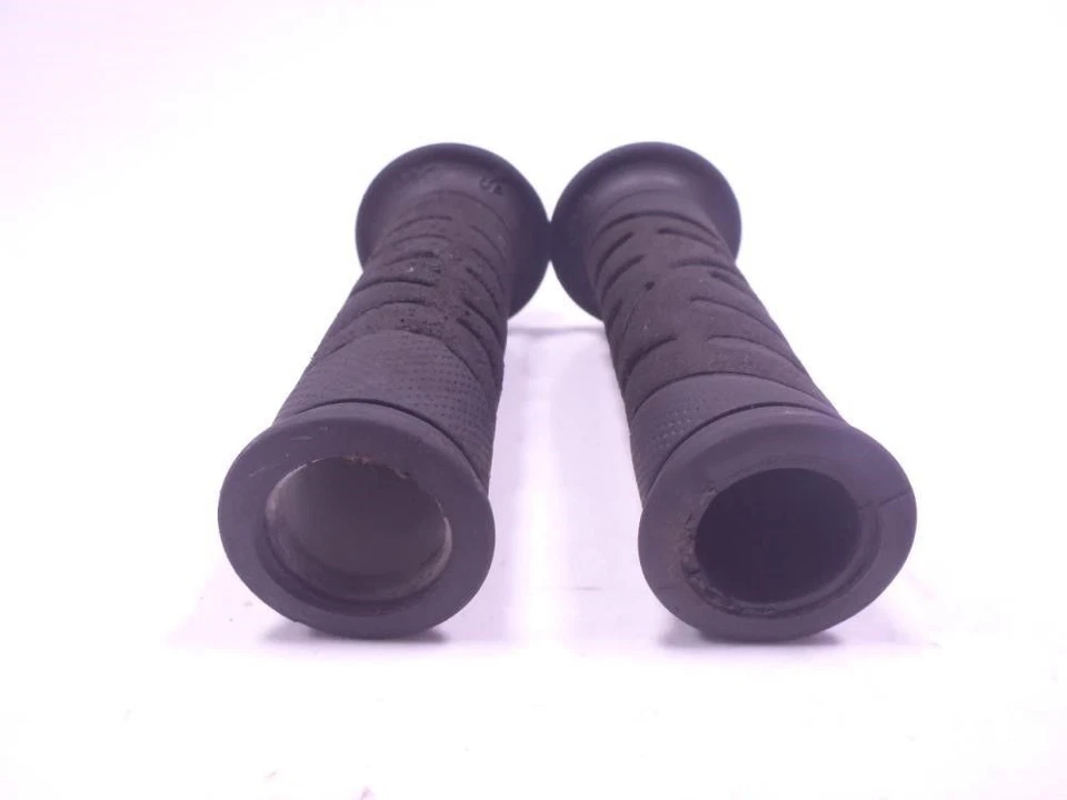 Juego de tubo y empuñaduras de acelerador 93 Honda CBR1000F Foto 1 de 4