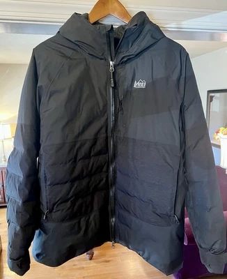 Chaqueta de plumón REI Stormhenge 850 para mujer - negra XL (precio de venta sugerido por el fabricante 279 USD) Foto 1 de 3