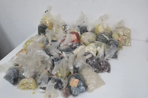 Konvolut  Knöpfe  10 kg  Kunststoff verschiedene Knöpfe Unbenutzt  Vintage *M7 - Bild 1 von 15