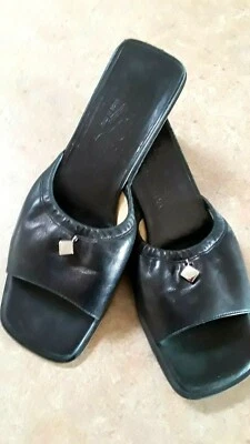 VTG Ferragamo Black Leather Slide Sandals w/ Signature Charm - 6.5M - VGUC - Imagem 1 de 4