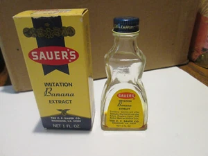 Vintage Sauer’s Imitation Banana Extract 1 Oz Glass Bottle & Box - Picture 1 of 12