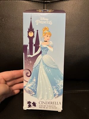 Cenicienta de Disney para mujer de 3,4 oz Foto 1 de 3