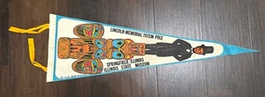 Vintage Lincoln Memorial Totempfahl Wimpel Flagge State Museum Springfield IL USA - Bild 1 von 4