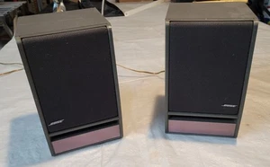 Par de altavoces estéreo para el hogar de estantería Bose modelo 141 negros y grises - Imagen 1 de 12