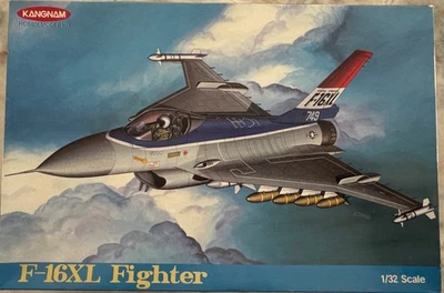 1/32 Kangnam F-16XL 7114 - Piezas selladas de fábrica Foto 1 de 4