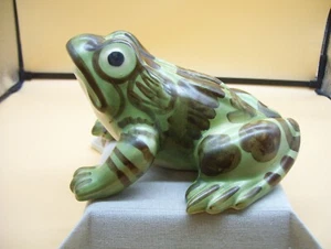 Vintage Brush McCoy Art Pottery Hand Painted Garden Frog Approx. 8" Green Brown - Picture 1 of 8