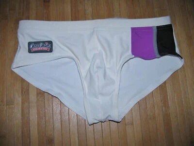 CHEAPUNDIES Swimsuit Brief Size MEDIUM Nylon Spandex Swim Suit w/ CONTOUR POUCH - Image 1 of 3