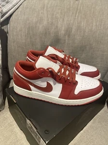 "Air Jordan 1 Low SE UK 11 EU 46"" Düne roter Hummer-Segel""" - Bild 1 von 5