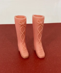 Vintage Matchbox 1970s ☆ Disco Girls ☆ MOD Fashion : Pink Boots / Shoes - Bild 1 von 5