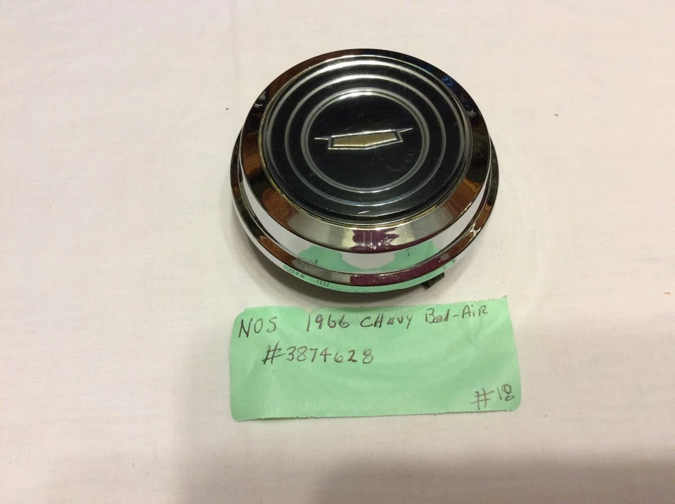 Chevrolet Bel Air 1966 tapa bocina nuevo de lote Foto 1 de 1