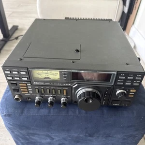 Icom IC-371D, ricetrasmettitore radioamatore 430 MHz All Mode - Foto 1 di 15