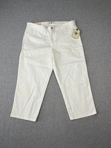 Izod Pants Womens 16 White Cropped Straight Leg Stretch Relax Fit Jeans - Picture 1 of 13