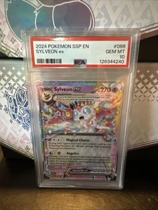 Sylveon ex 086/191 Sv08: Surging Sparks Holo PSA 10 - Imagen 1 de 2