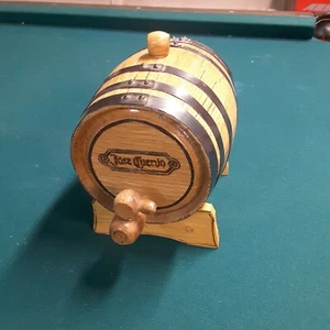 Jose Cuervo Fass mit Ständer Sammlerstück Bar Display Antik Stück 1 Liter - Bild 1 von 7
