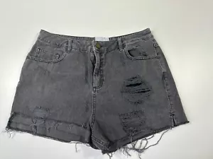 ASOS Curve 14 Jeansshorts Hi Rise Distressed grau schwarz - Bild 1 von 7