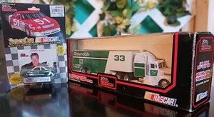 1992 Racing Champions 1:64, Harry Gant #33 Oldsmobile transporter + car - Picture 1 of 2