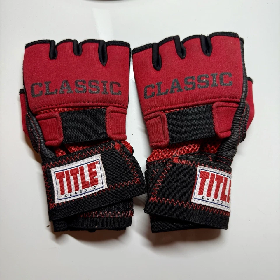 Guante de boxeo de gel clásico Title juvenil Foto 1 de 2