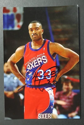 Foto 4x6 firmada autografiada por Bradley de Hersey Hawkins Philadelphia 76ers Foto 1 de 2