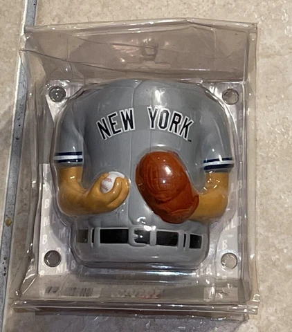 NEW YORK YANKEES Foam  Beer Sport FX Koozie Cover