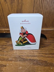 Hallmark Keepsake Ornament Queen of Hearts Disney Alice in Wonderland 2018 - Picture 1 of 3