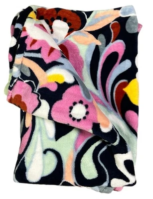 Vera Bradley Plush Throw Blanket Mod Paisley 80" x 50" - Image 1 of 4