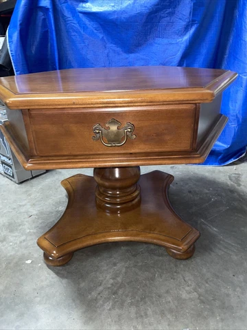 Ethan Allen Heirloom Collection Hexagon End Accent Table NICE Bham, AL pickup Cover