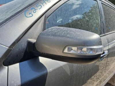 2011 KIA SORENTO Driver Side View Mirror Power Turn Signal OEM Used 3664509 - Image 1 of 4