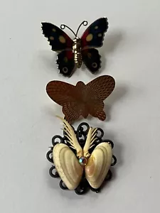Vintage Lot of Small Etched Goldtone Colorful Enamel & Seashell BUTTERFLY Brooch - Picture 1 of 10