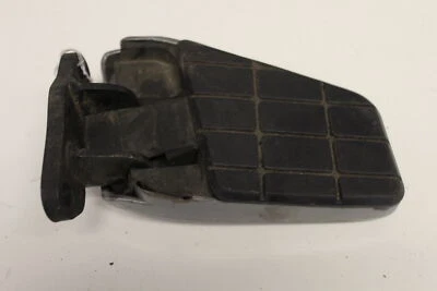 1990 Honda PC800 800 Pacific Coast ПРАВАЯ ПЕРЕДНЯЯ ОПОРА ДЛЯ НОГ КОЛЫШЕК СТУПЕНЬКА - Изображение 1 из 3