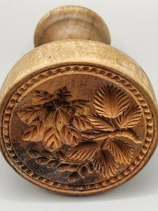 Antique Turned Carved Wood Butter Print Central Flower Design Knob Shaped Handle - Picture 1 of 6