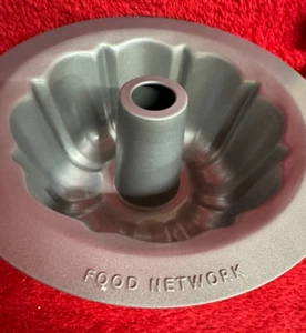 Food Network Small Non-Stick Rimmed Bundt Pan - Picture 1 of 6