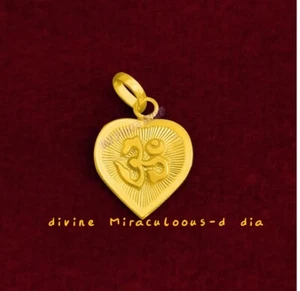 Heart Shape Glowing Om Pendant in Pure Silver/GOLD - Foto 1 di 4