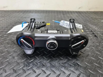 KIA STONIC MK1 YB 2017-2023 HEATER/AIRCON CONTROLLER 97250H 8510LEF - Image 1 of 4