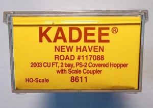 Kadee #8611 40' PS-2 2003 C.F. 2-Bay Covered Hopper New Haven #117088 NIB RTR HO - Picture 1 of 5