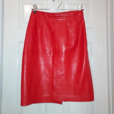 Falda De Colección Michael Hoban North Beach Cuero Años 80/1990 Suave Cuero Rojo 7/8 Usada en Excelente Condición Foto 1 de 3