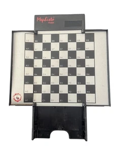 Mephisto Mobil Schachcomputer  als Ersatzteil ohne Modul und Figuren - Bild 1 von 9