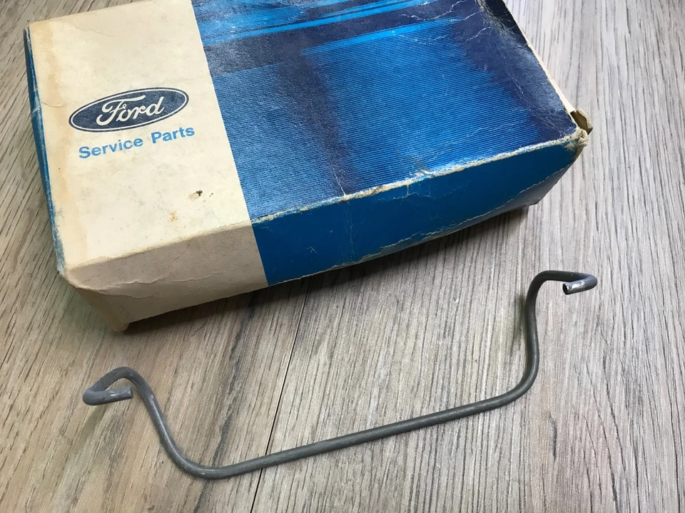 1967 1968 FORD MUSTANG GALAXIE NOS BRAKE CYLINDER CAP RETAINER C7AZ-2B245-C - Image 1 of 2