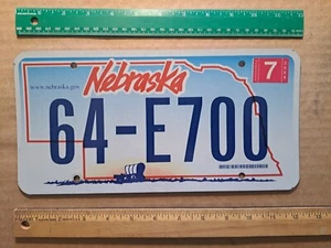 Nummernschild, Nebraska, Sunset, Planwagen, 64 (kleiner Morrill County) E 700 - Bild 1 von 2