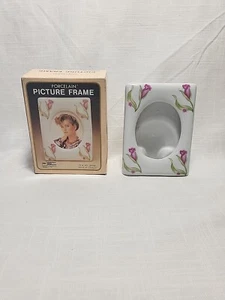 Vintage PIC Liss Brothers Inc Porcelain Picture Frame With Box - Picture 1 of 21