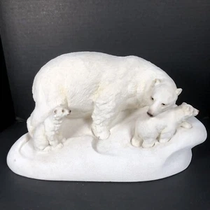 United Design Classic Critters Polar Group Polar Bears CC-357 14” Long X 8” Hgt - Picture 1 of 8