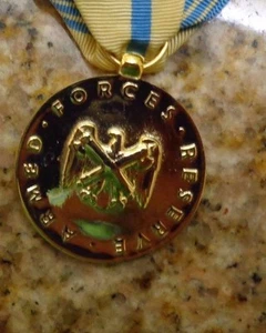 US ARMY,USN,USAF ANODIZED DRESS UNIFORM MEDAL,ARMED FORCES RESERVE MEDAL,USANG - Picture 1 of 2