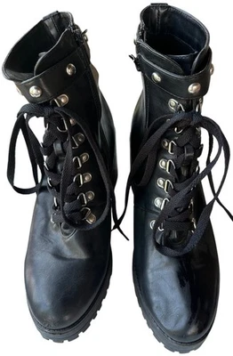 Forever 21 Heeled Ankle Biker Faux Leather Boots Women's Size 9 (READ) - Image 1 of 4