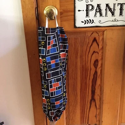 手工制作 MCM 棉塑料袋支架:可重复使用杂货分装机 — 第 1/3 张图片