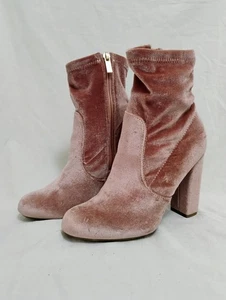 Bamboo Women's Size 6 Suede Side Zip 4 Inch Block Heels Booties Boots Peach - Picture 1 of 12