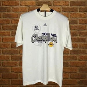 Los Angeles Lakers 2010 NBA Champions Locker Room Edition Adidas Medium T-Shirt - Bild 1 von 3